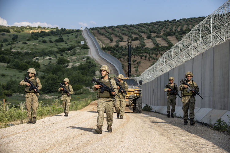 Yunanistan'dan Türkiye'ye geçmeye çalışan 4 terörist yakalandı