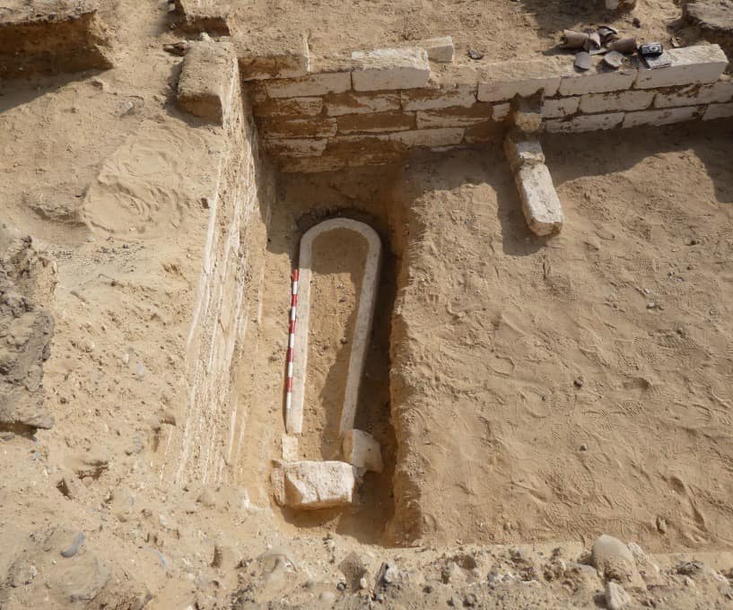 2 bin yıl öncesine ait 22 antik mezar bulundu
