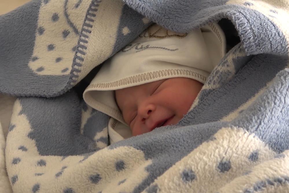 Depremden kurtulan hamile kadın Kırıkkale'de doğum yaptı