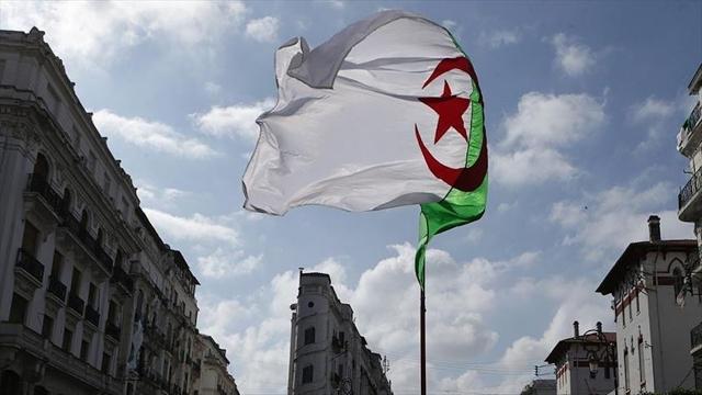Cezayir Kiev Büyükelçiliği'ni yeniden açacak