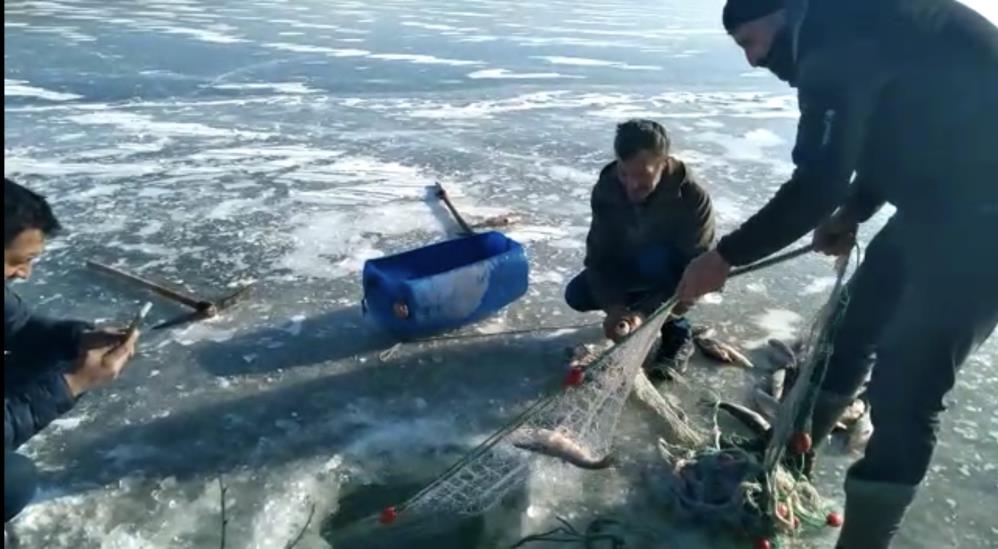 Eskimo usulü balık avı 