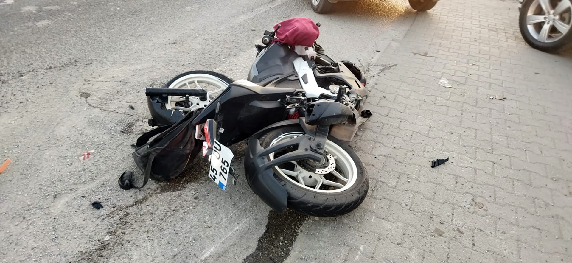 Motosikletler çarpıştı 2 kişi öldü