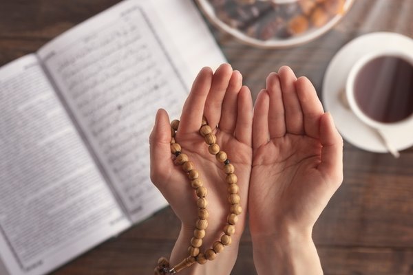 Berat Kandilinde okunacak sure ve dualar neler? Berat Kandilinde nasıl dua edilir?