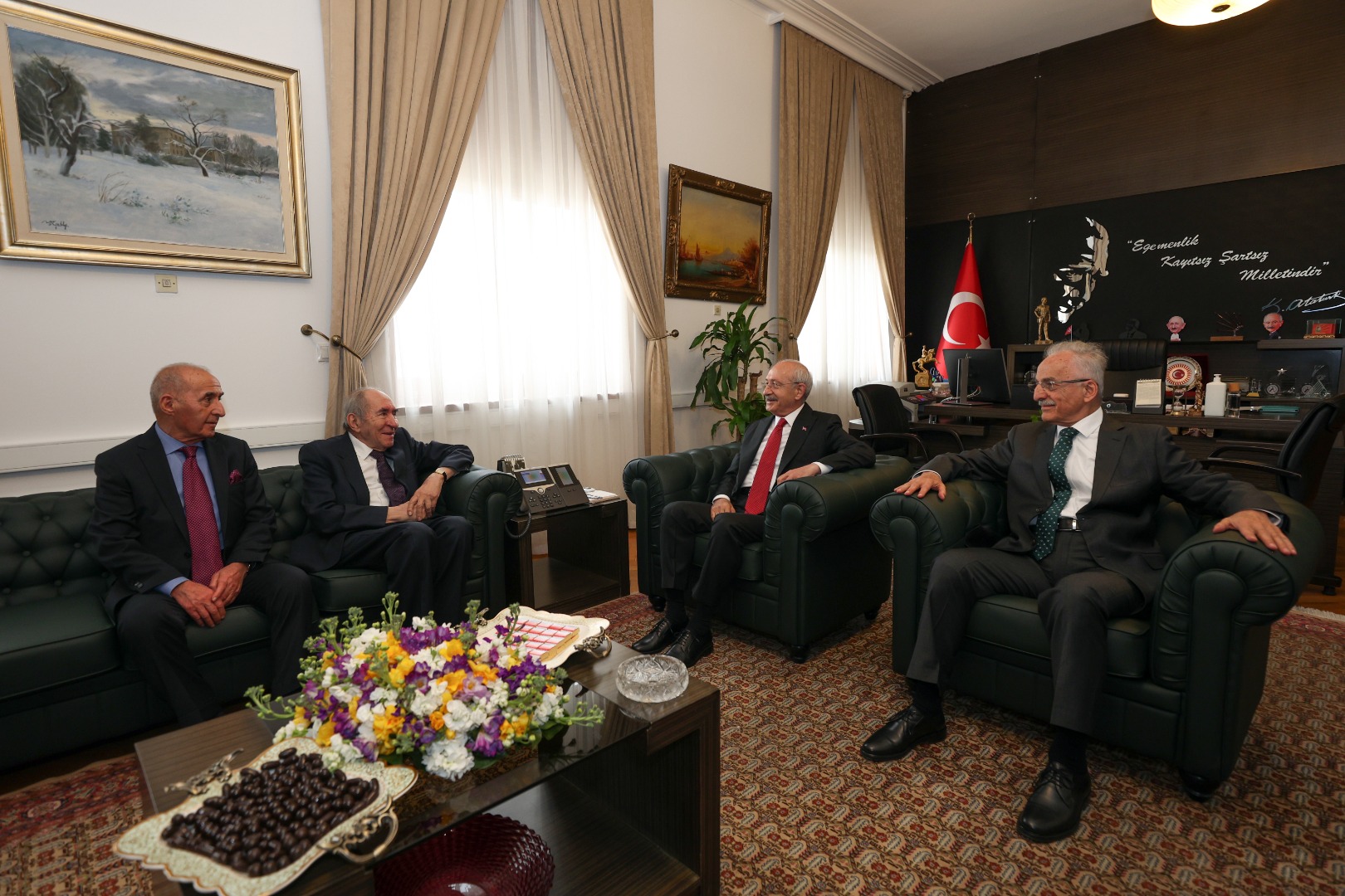 Kılıçdaroğlu CHP eski Genel Başkanlarıyla görüştü