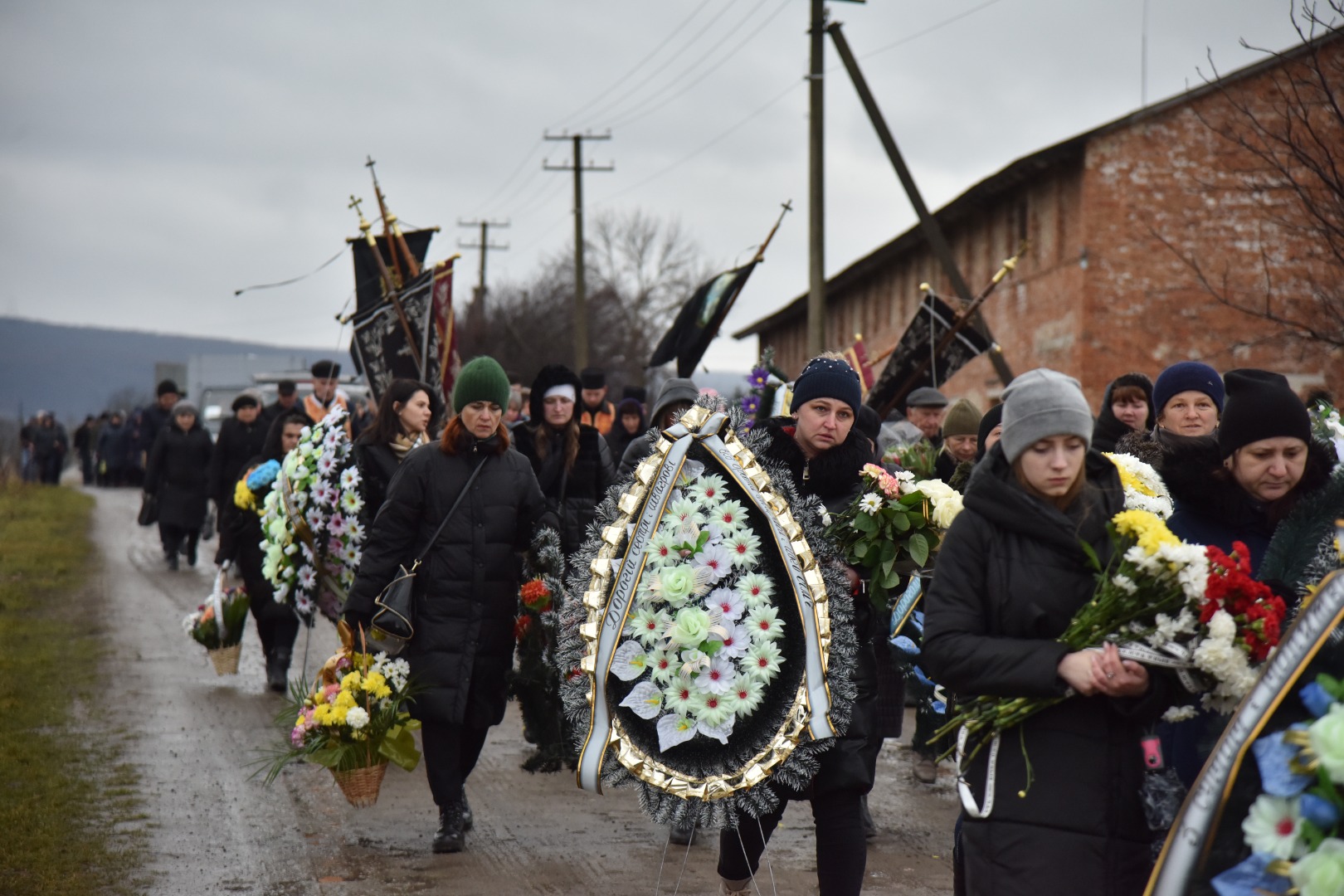 Rusya'nın Lviv saldırısında hayatını kaybeden 5 sivile cenaze töreni düzenlendi