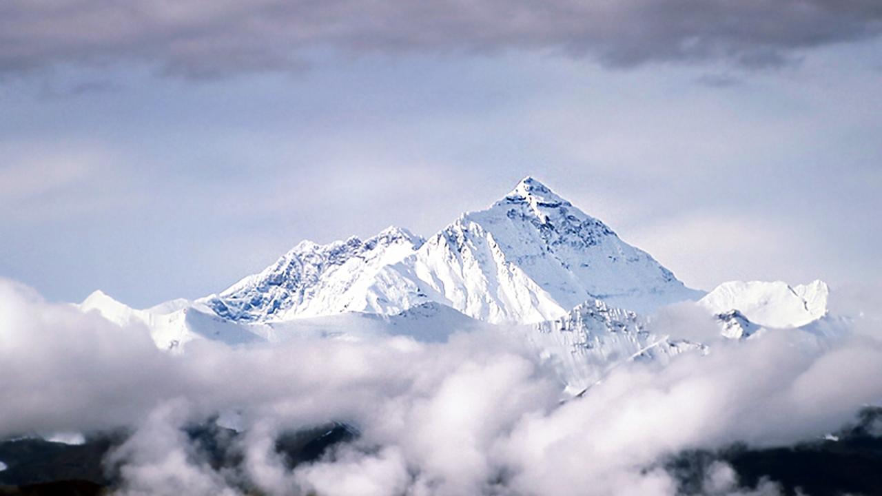 Nepal'de dağlara yalnız tırmanmak yasaklandı