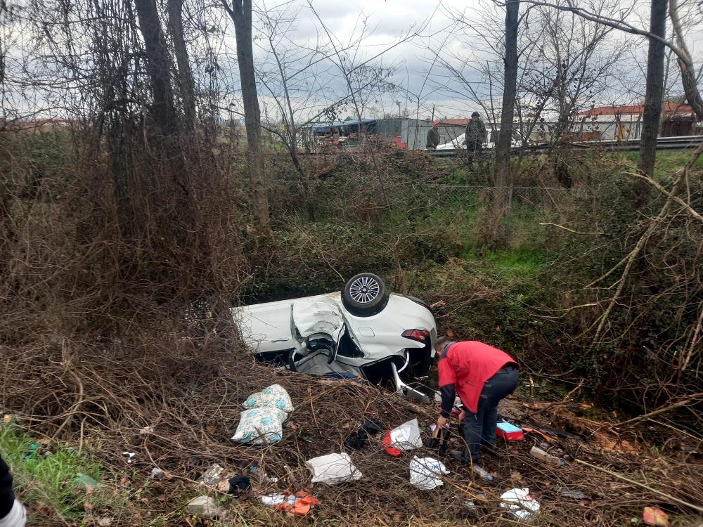 Anadolu Otoyolu’nda kaza: Aile ölümden döndü