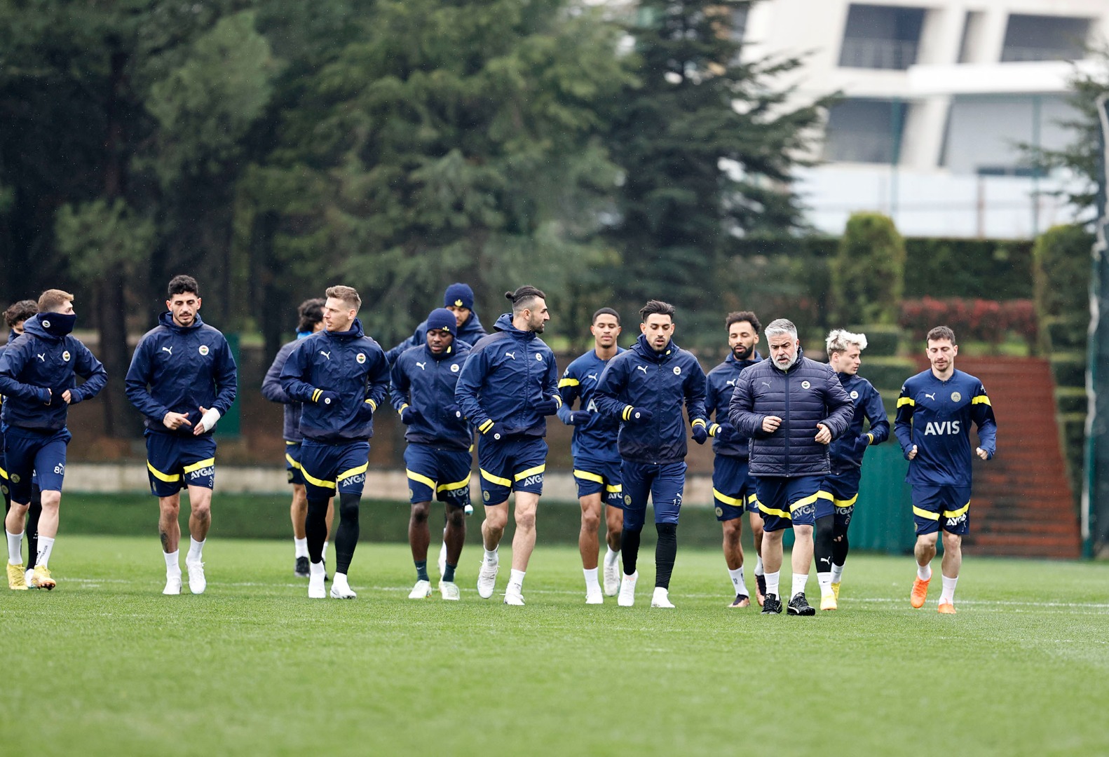 Fenerbahçe'nin Alanyaspor kadrosu belli oldu