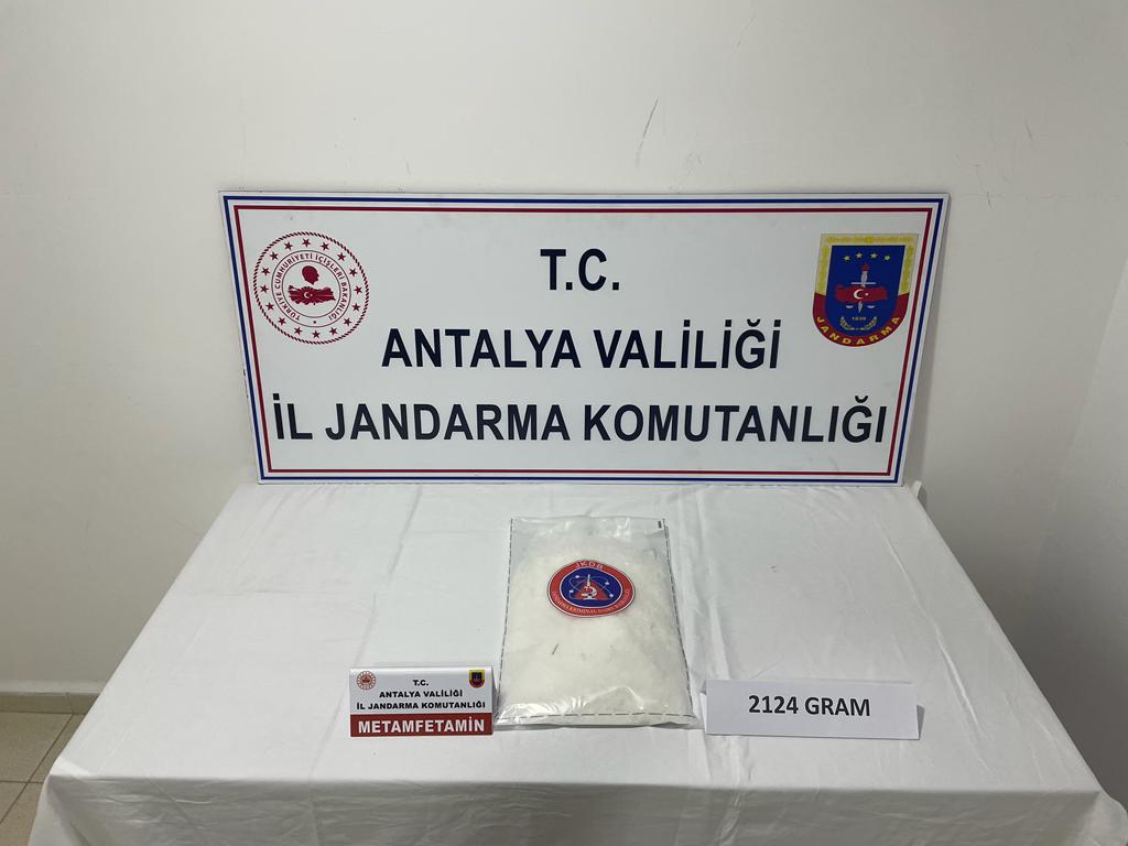 Antalya'da uyuşturucu operasyonu. 3 şüpheli gözaltına alındı