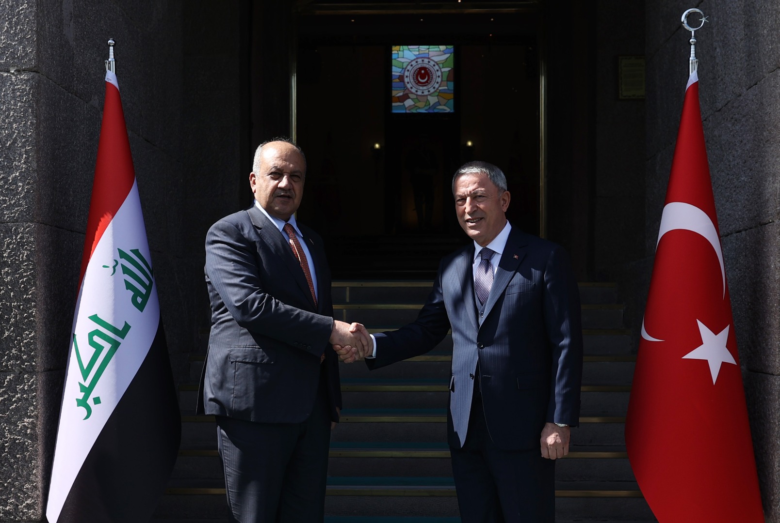 Bakan Akar Irak Savunma Bakanı Al Abbasi ile görüştü