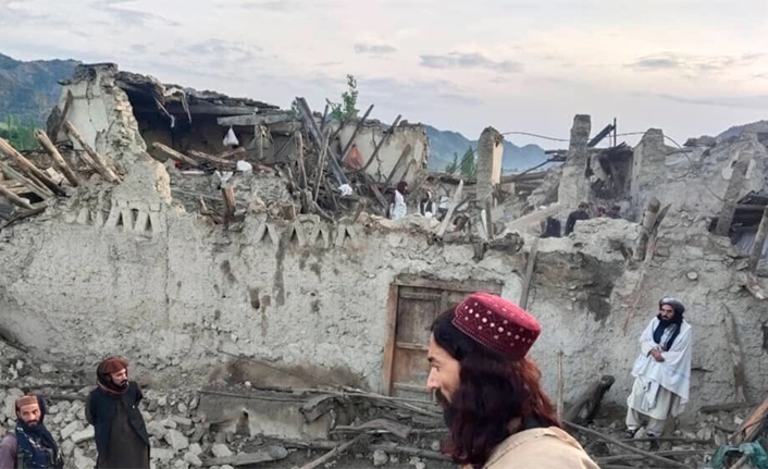 Afganistan depremi Pakistan'ı da vurdu: 6 ölü, 120 yaralı