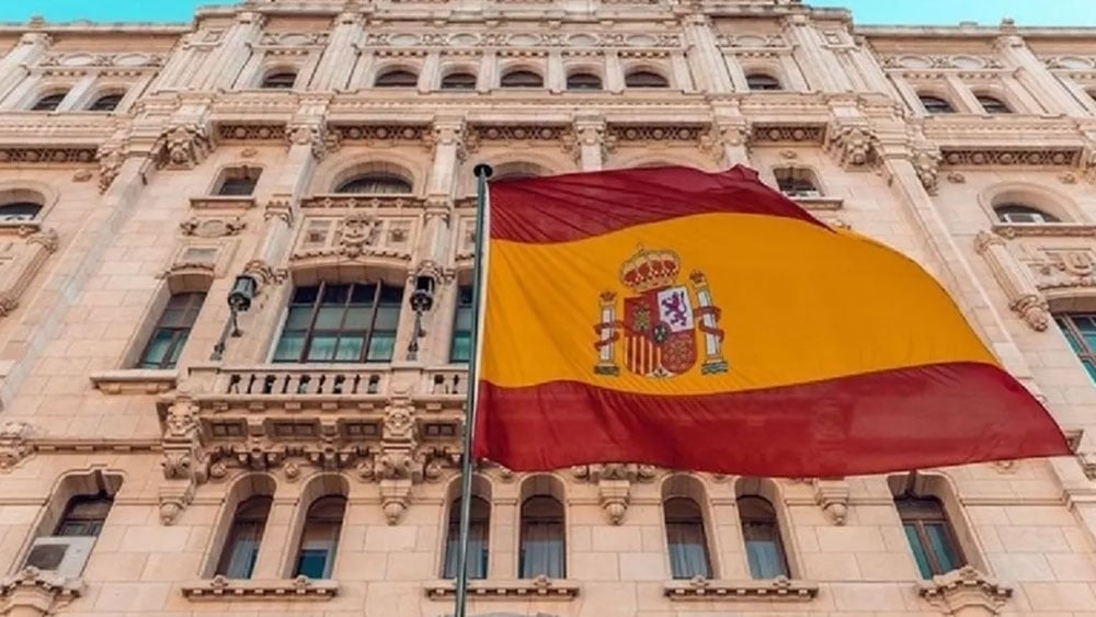 İspanya’da hükümeti düşürmek için sunulan gensoru reddedildi