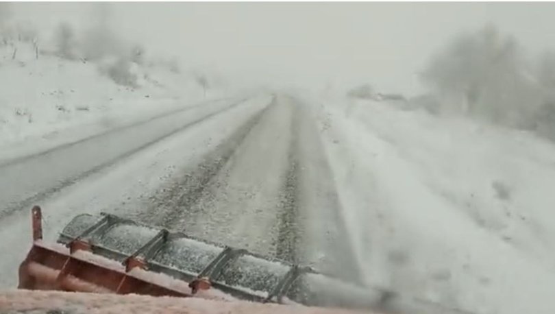 Tunceli-Erzincan kara yolu kar ve tipi nedeniyle tır geçişine kapatıldı