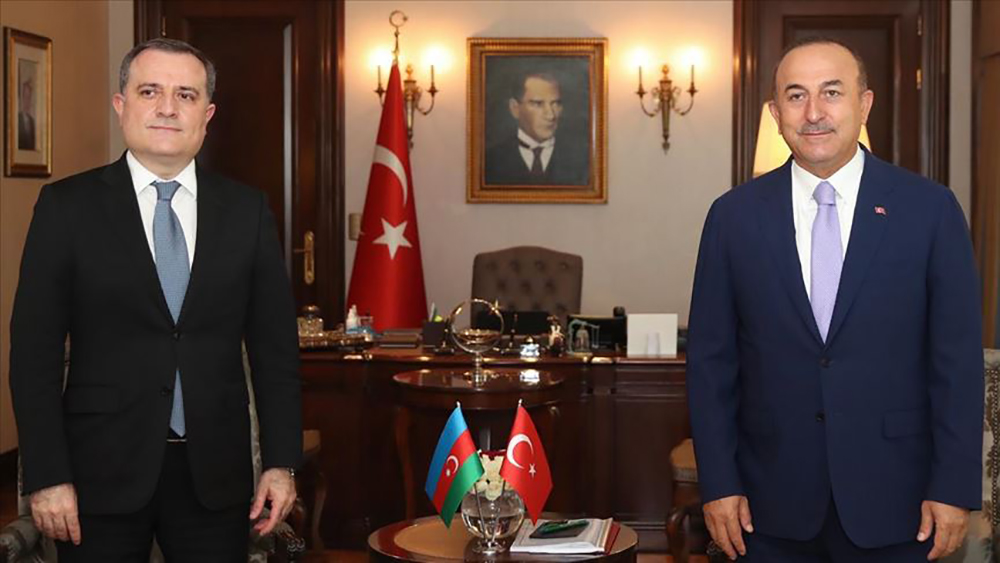 Çavuşoğlu, Azerbaycanlı mevkidaşı ile görüştü