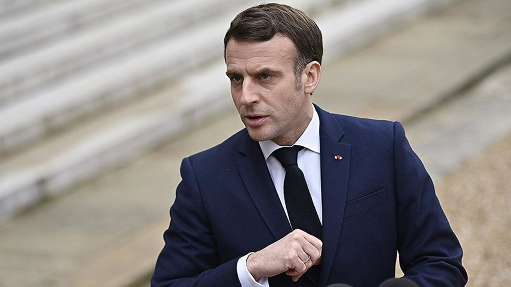 Macron'un bir ayda 6 puan geriledi