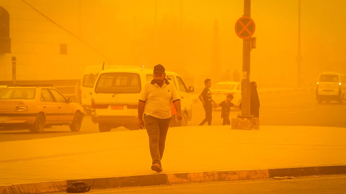 Irak'ta kum fırtınası 500'den fazla kişiyi hastanelik etti