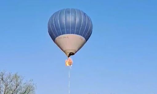 Sıcak hava balon faciası. Alev aldı balondan atlayan iki kişi öldü