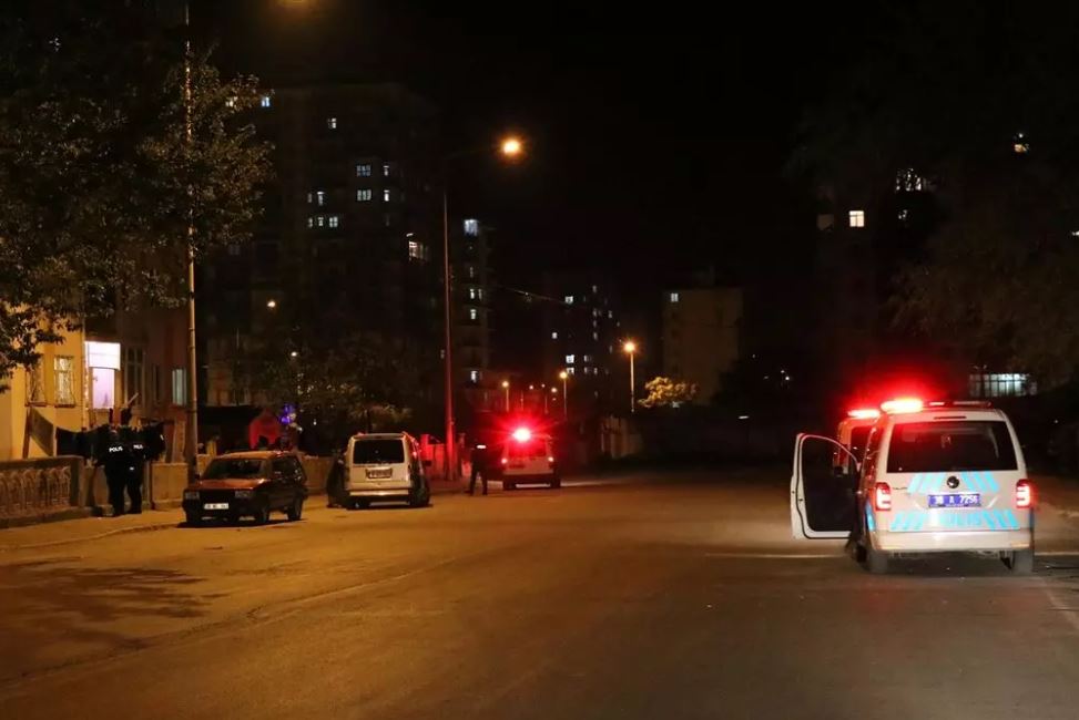 Kayseri'de iki grup arasında silahlı ve bıçaklı kavga. 2 kişi yaralandı