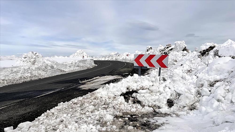 7 gündür kapalı bulunan Ardahan-Ardanuç kara yolu açıldı