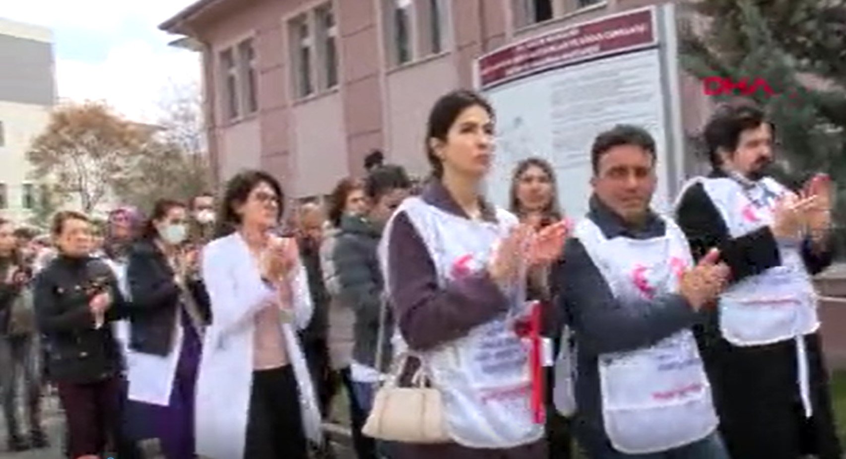 Ankara Sanatoryum Hastanesi'nde doktora yumruklu saldırıya protesto