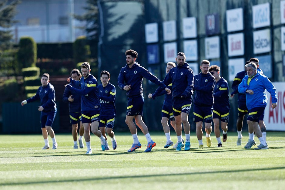 Fenerbahçe, ligin formda takımı Karagümrük deplasmanına çıkacak