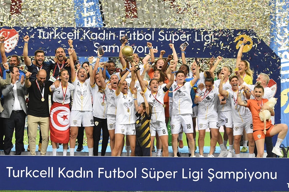 Kadınlar Süper Ligi'nde play-off heyecanı başlıyor