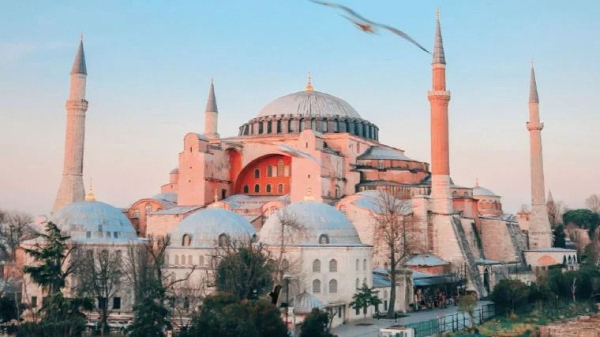 İstanbul Valiliği'nden Ayasofya açıklaması