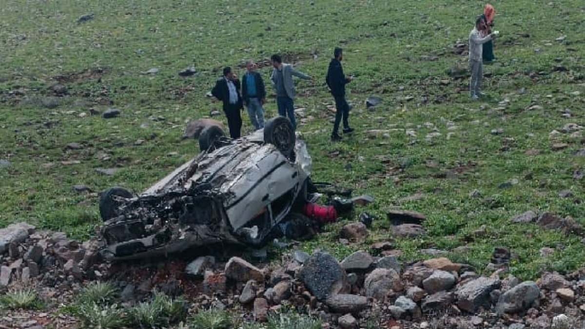 Siverek'te feci kaza! Takla atan otomobilde 1 kişi hayatını kaybetti 3 kişi yaralandı