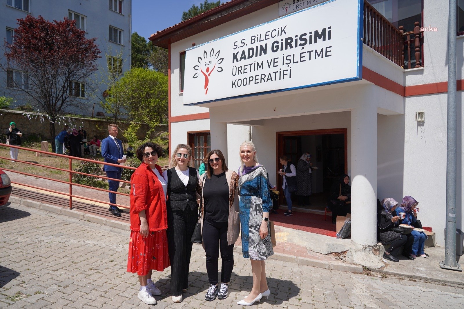 Bilecik Belediye Başkanvekili Subaşı, kadınlar tarafından hazırlanan bahar şenliğine katıldı