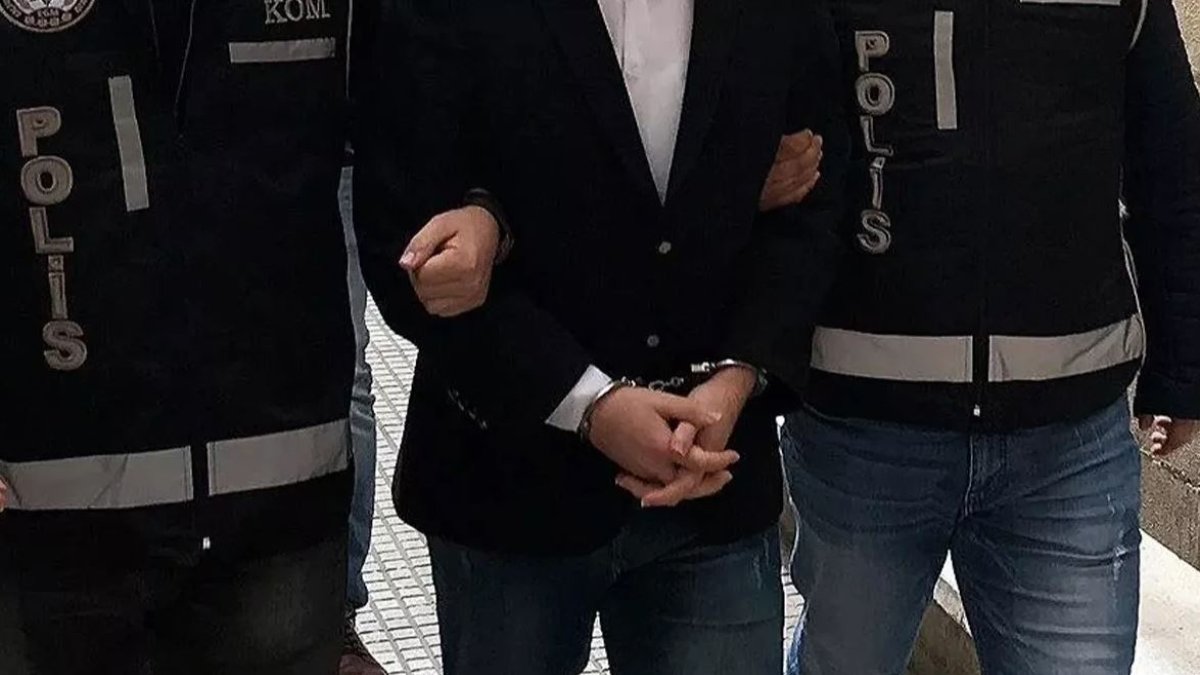 Adana'da yakalanan FETÖ'nün sözde "Nizip imamı" tutuklandı