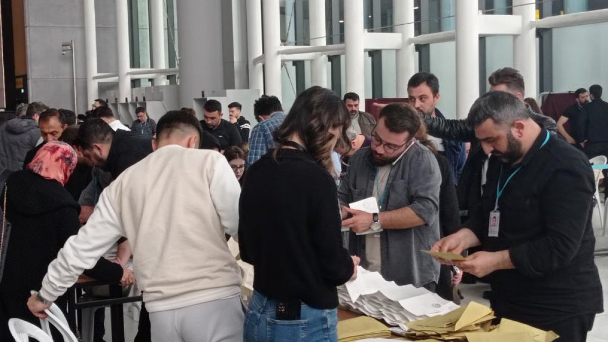 İstanbul Havalimanı’nda oy sayımı başladı