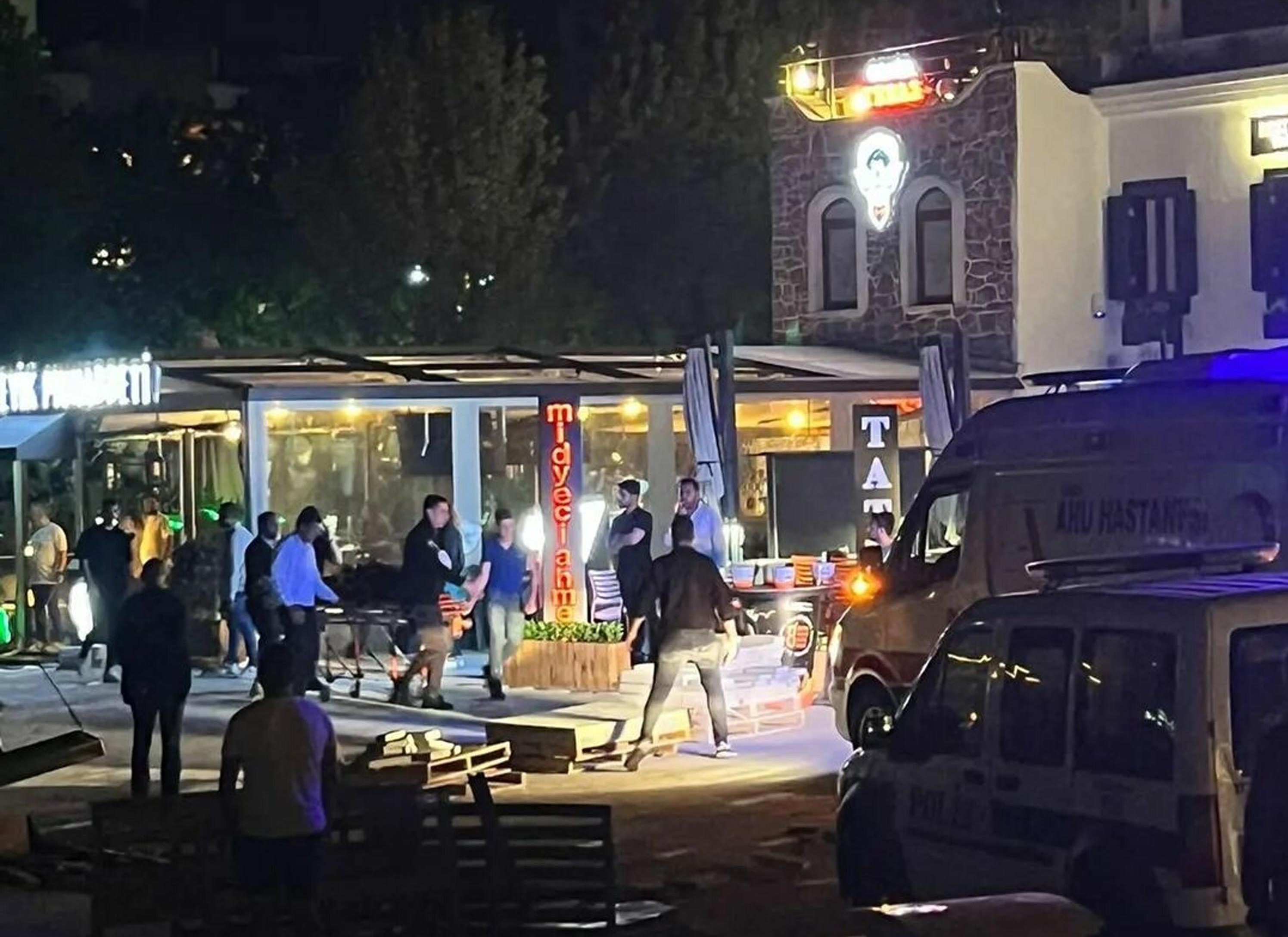 Marmaris'te gece kulübü önünde yaşanan dehşet anları kamerada