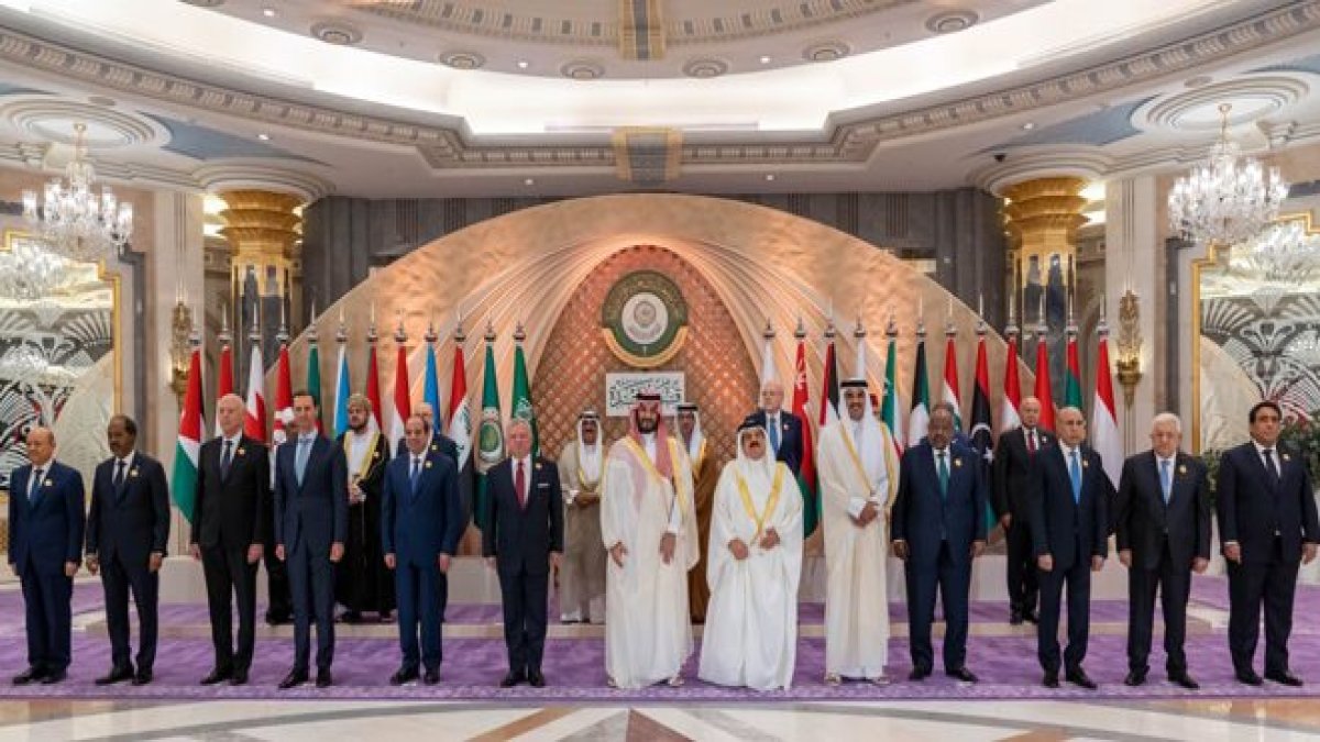 Arap Birliği toplantısından Sudan ve Lübnan'a mesaj