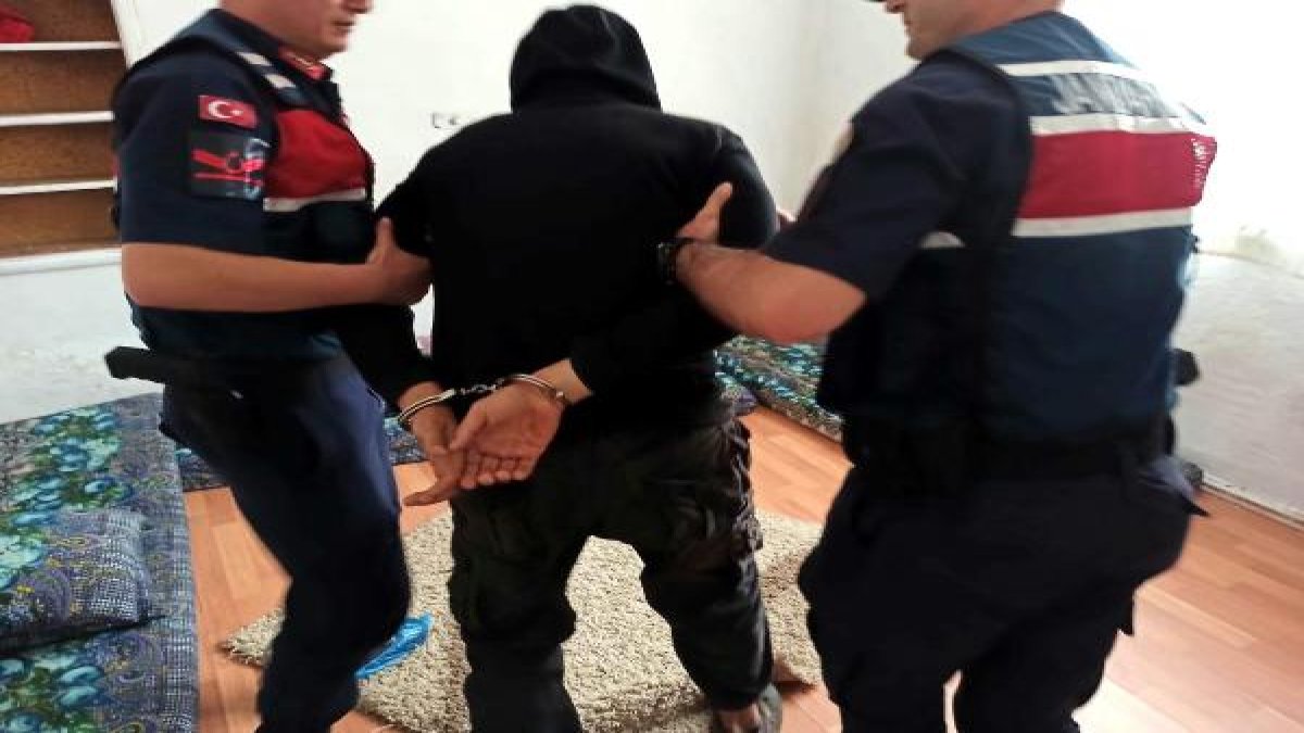 Salihli'de IŞİD'ın hücre evine baskın