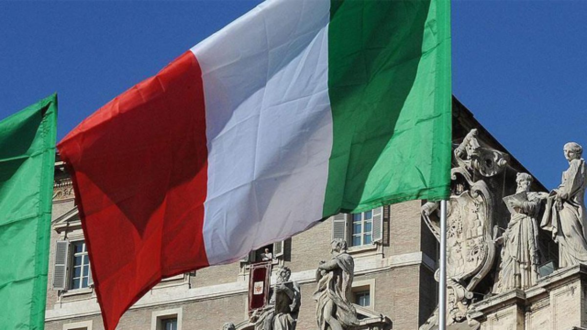 İtalya Merkez Bankası Başkanı'ndan asgari ücrete geçilmesi çağrısı