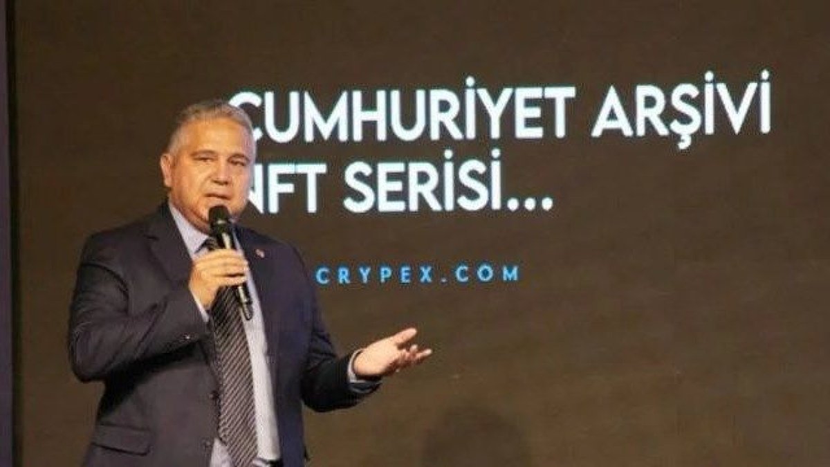 Cumhuriyet'ten eski Yayın Yönetmeni Arif Kızılyalın'a suç duyurusu