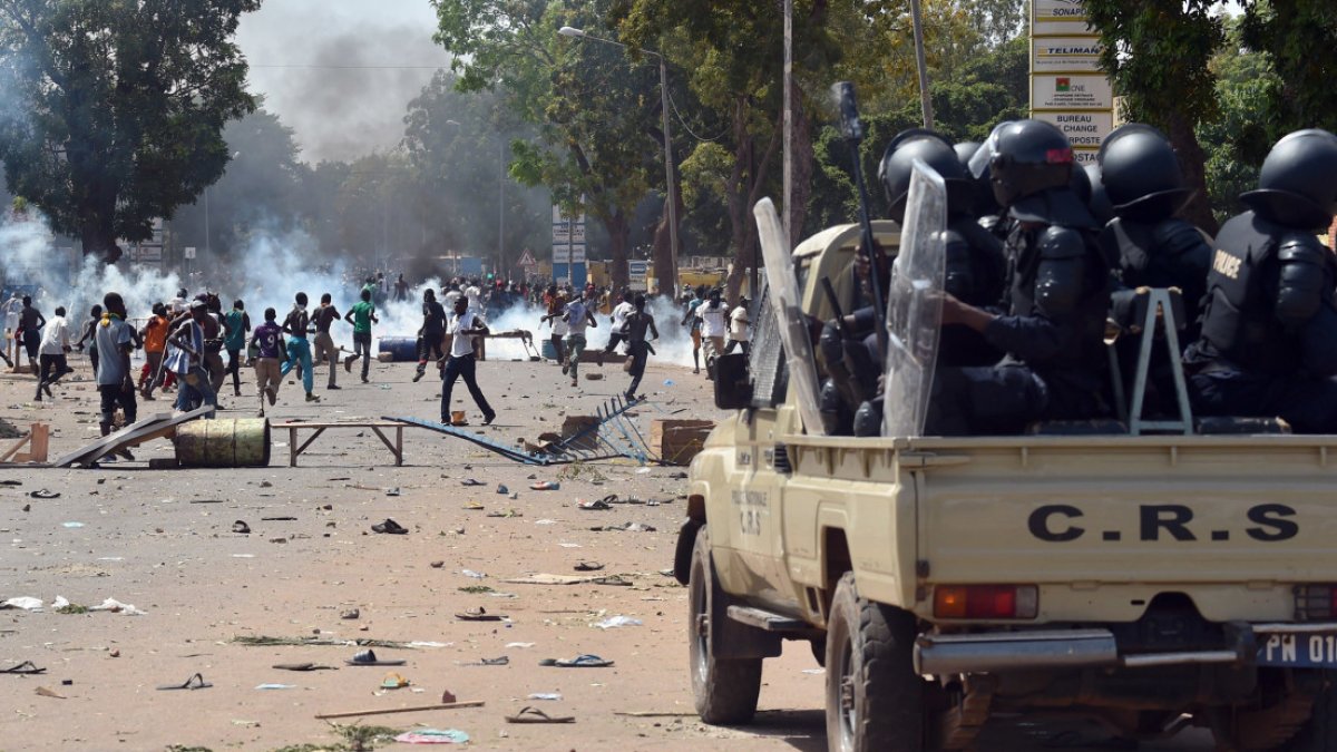 Burkina Faso'da şiddet durmuyor: 21 ölü