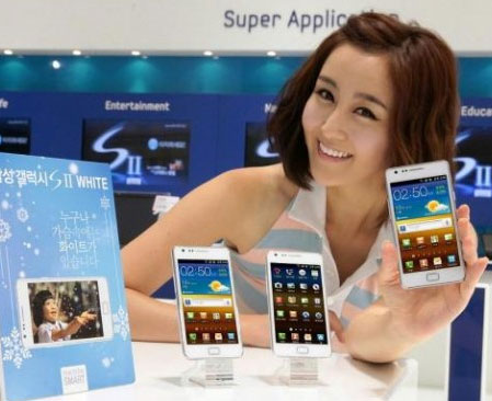 Samsung, akıllı telefon eğitimi veriyor