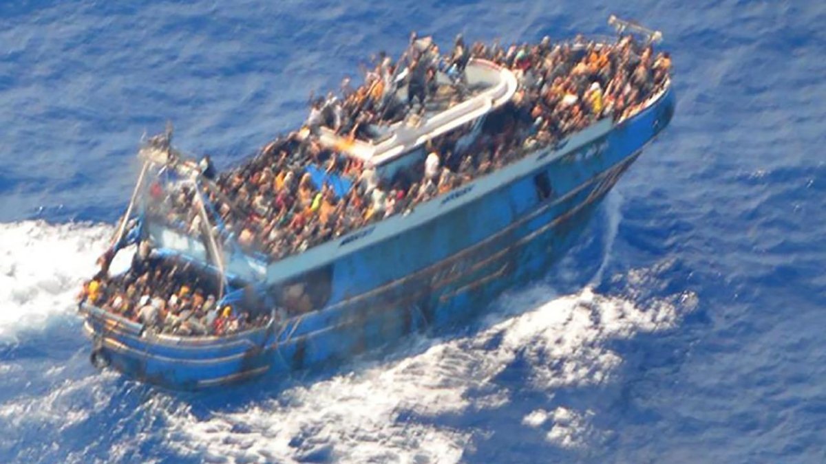 Yunanistan’da batan göçmen gemisinin görüntüleri paylaşıldı