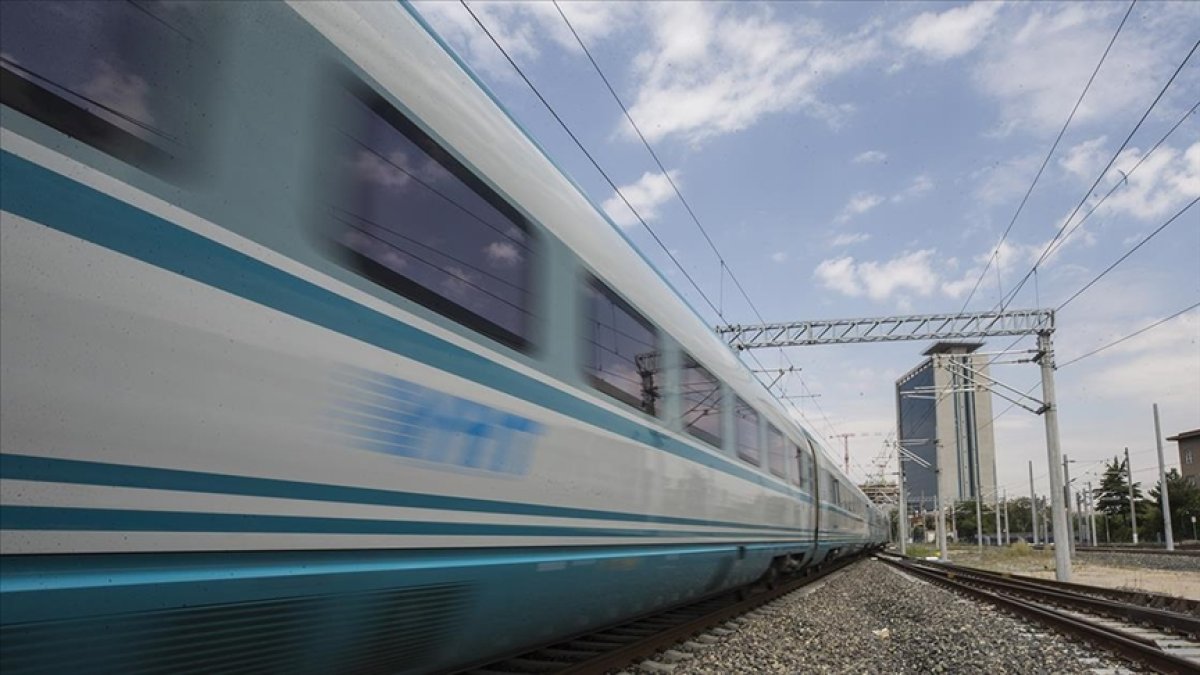 Ankara-İzmir Hızlı Tren Hattı'nın açılış tarihi belli oldu
