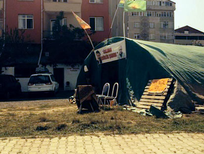 İstanbul’un orta yerinde “PKK’ya özgürlük” çadırı!
