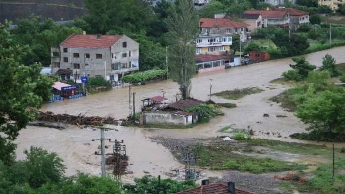 Zonguldak'ta trafoları su bastı: Şehrin 4 yerinde elektrikler kesildi