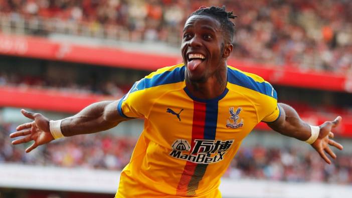 Fenerbahçe'nin gündeminde olan Zaha kararını veriyor