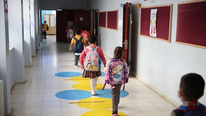 Asıl plan ilkokullarda kız okulları açmak