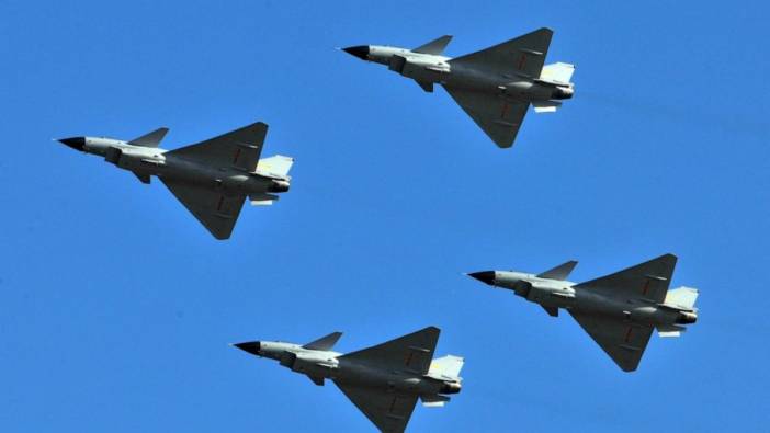 Çin, Tayvan'a düzinelerce savaş uçağı gönderdi