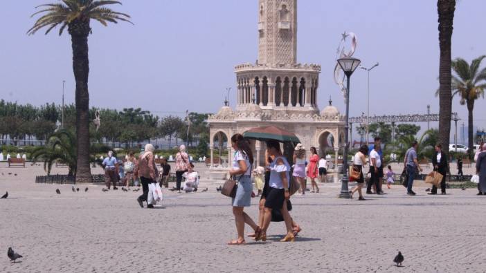 İzmir'de sıcaklık rekoru. Termometreler 42 dereceyi gösterdi