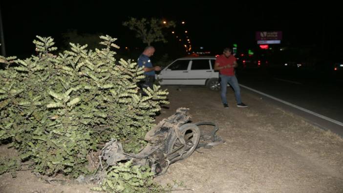 Otomobille çarpışan motosikletin 15 yaşındaki sürücüsü öldü