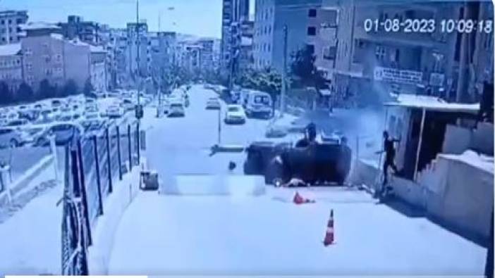 Şanlıurfa'da zırhlı polis aracı devrildi. Polis memuru Ramazan Kütük şehit oldu