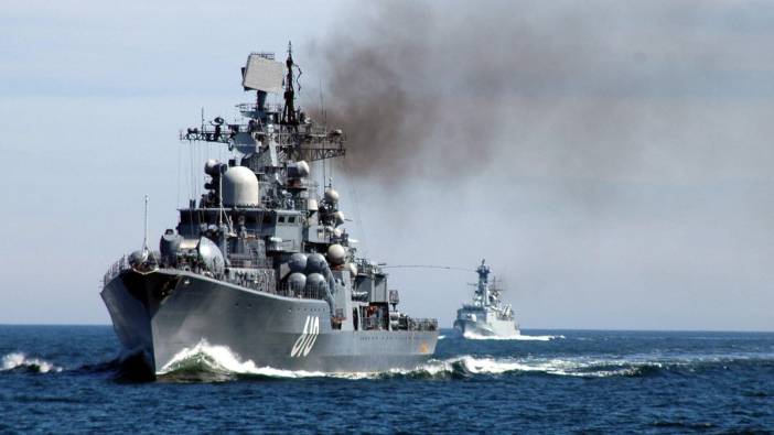 Rus donanmasından Baltık Denizi'nde gözdağı