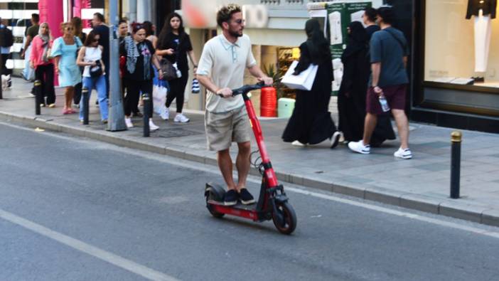 Ünlü futbolcu  Dries Mertens İstanbul trafiğine çare buldu